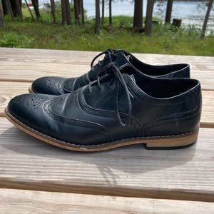 Young man’s dressy Wing-Tips